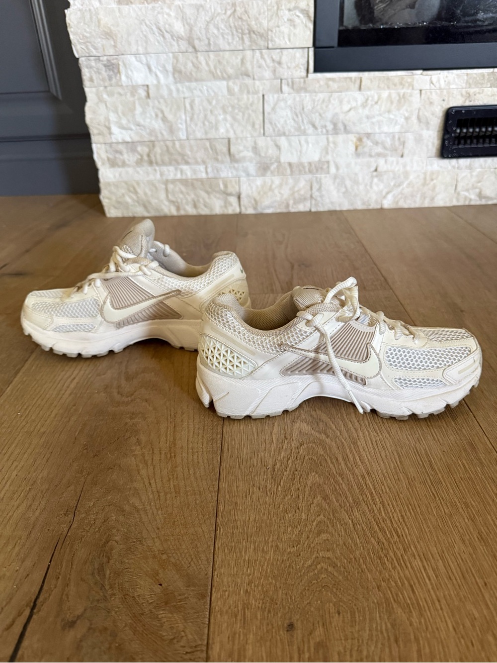Nike Zoom Vomero 5 - Sail Orewood Brown Sneaker